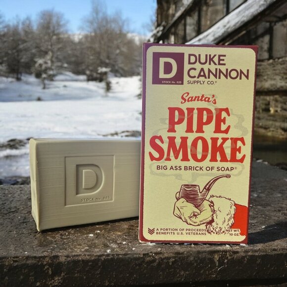 Duke Cannon Big Brick of Soap - Santa's Pipe Smoke x (2 Bars) - Picture 4 of 7